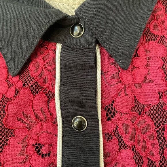 Shyanne Cold Shoulder Western Snap Front Cowgirl Shirt Black Red Lace Embroidere - Picture 4 of 9